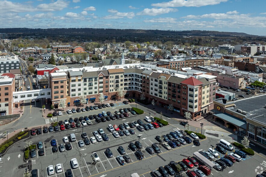 More Photos Of 100 Veterans Memorial Dr W, Somerville Unknown For Lease