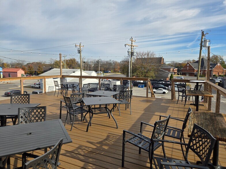 More Photos Of 1 N Lowry St, Smyrna Restaurant For Sale