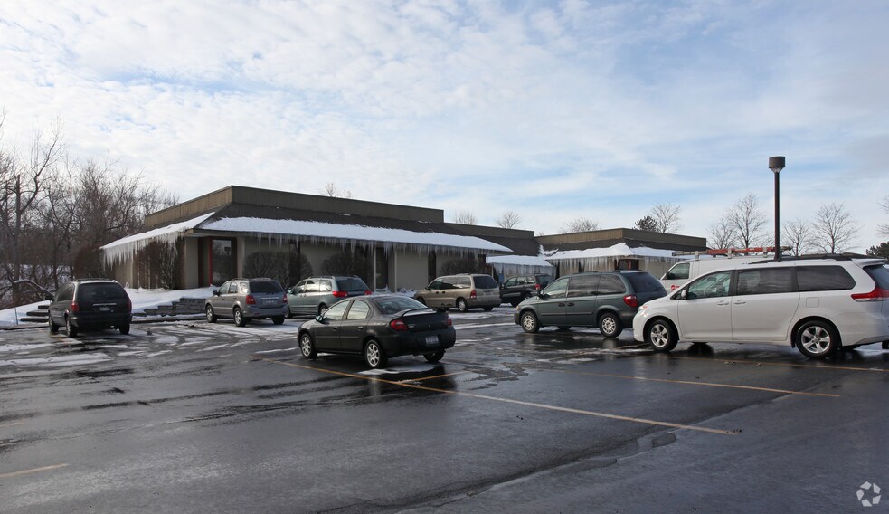More Photos Of 300 Cross Keys Office Park, Fairport Office For Lease