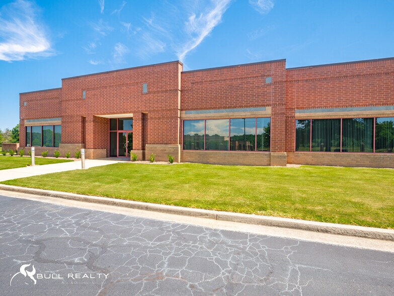 More Photos Of 4680 River Green Pky, Duluth Office For Lease