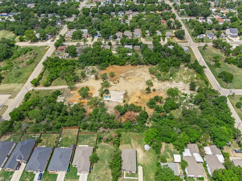 More Photos Of 1800 Logan St, Fort Worth Land For Sale