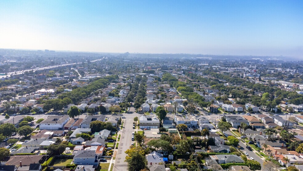 More Photos Of 11401 Washington Pl, Los Angeles Apartments For Sale
