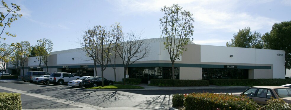 More Photos Of 10542 Calle Lee, Los Alamitos Light Manufacturing For Lease