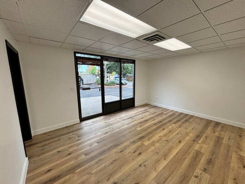 More Photos Of 2185 Liberty St NE, Salem Medical For Lease