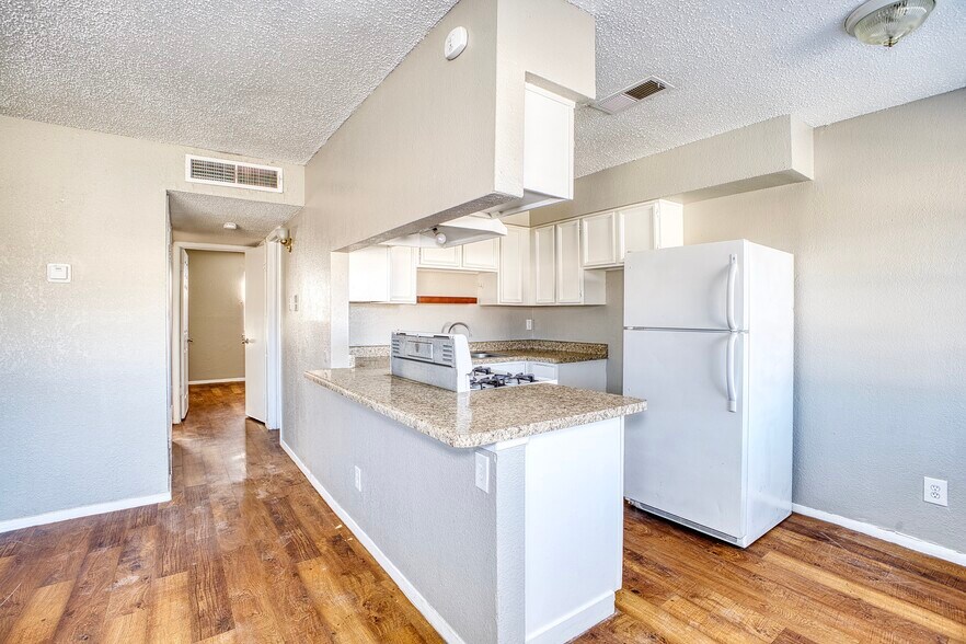More Photos Of 4930 Hercules Ave, El Paso Apartments For Sale