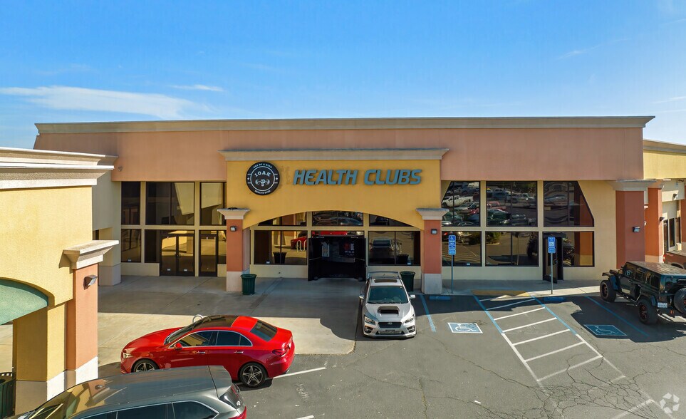 More Photos Of 1275 E F St, Oakdale General Retail For Sale