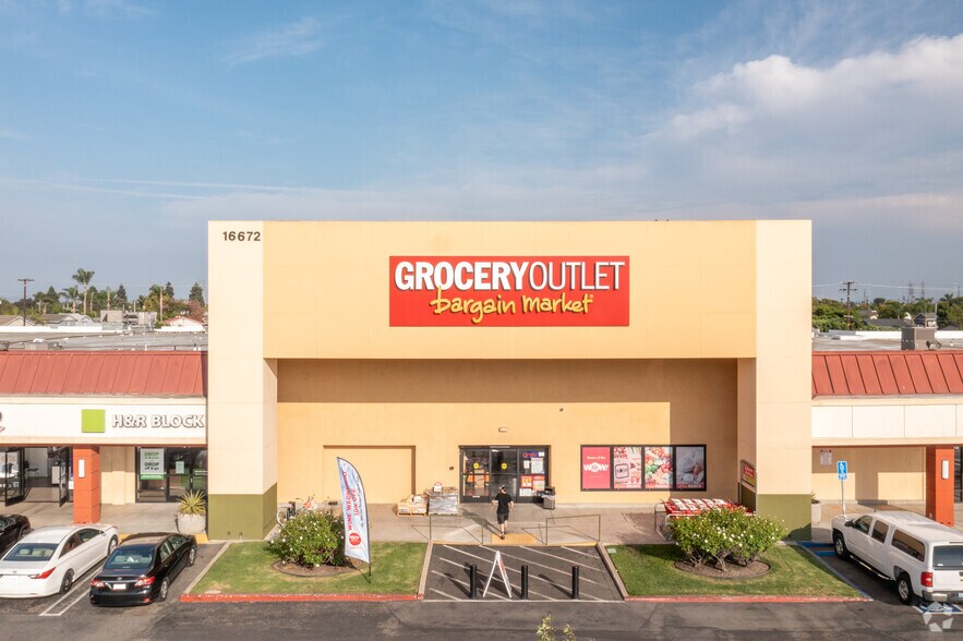 More Photos Of 16672-16732 Beach Blvd, Huntington Beach Unknown For Lease