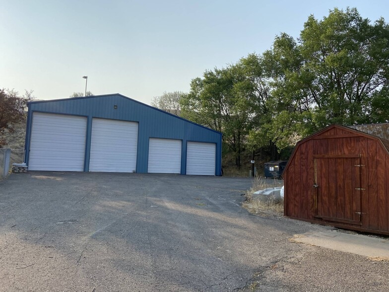 More Photos Of 810 HWY 93, Jackpot Convenience Store For Sale