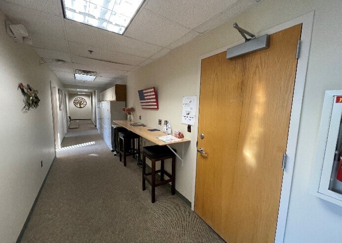 More Photos Of 2 Medical Center Dr, Springfield Medical For Sale