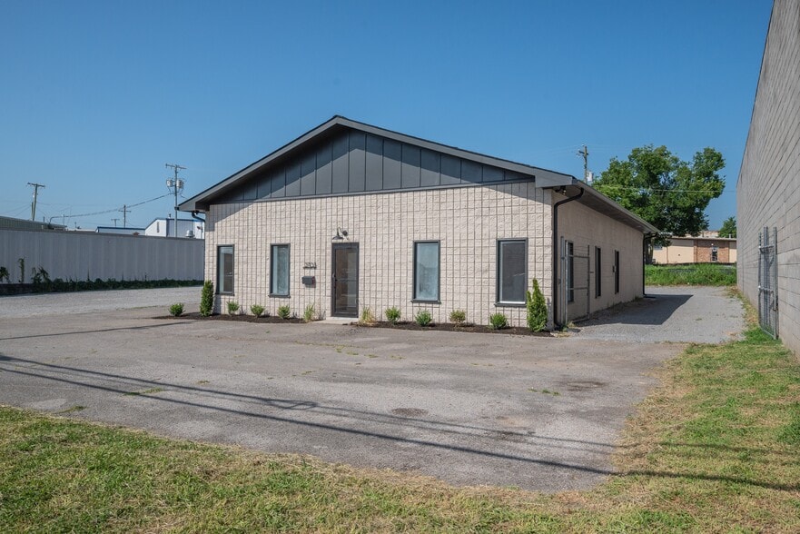 Primary Photo Of 2703 Grandview Ave, Nashville Office For Sale