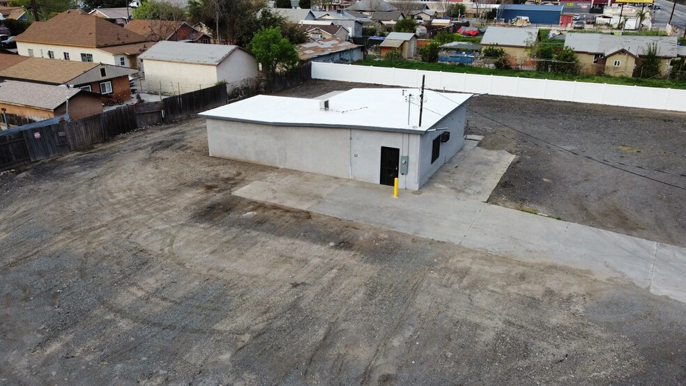 More Photos Of 24229 W 5th St, San Bernardino Land For Lease