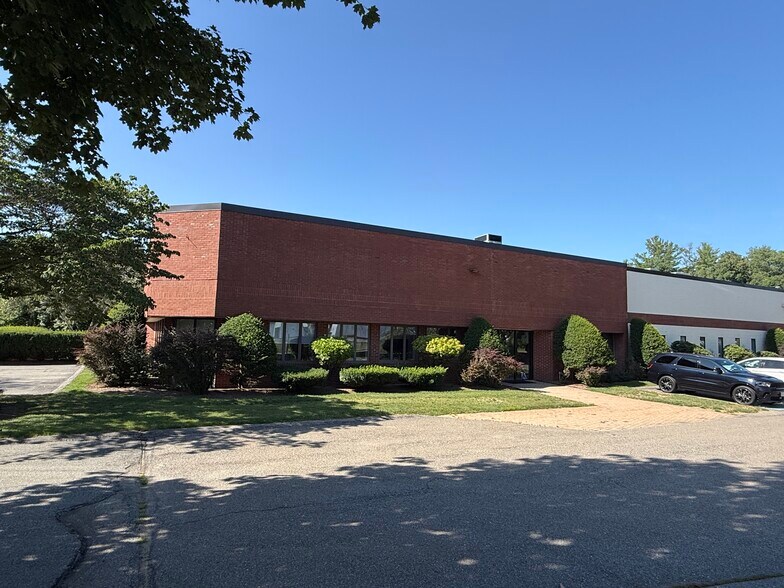 Primary Photo Of 11 Willow Rd, Ayer Warehouse For Lease