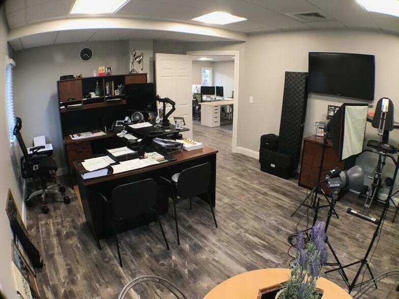 More Photos Of 190 Pulaski Ave, Sayreville Medical For Lease