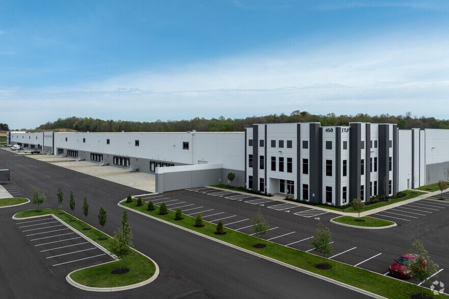 More Photos Of 458 Pope Farm Blvd, Shepherdsville Warehouse For Lease