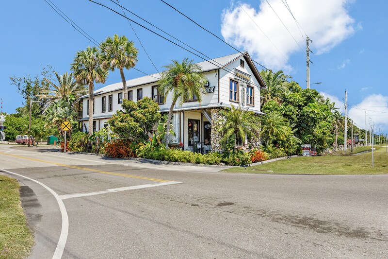 More Photos Of 5390 US 1, Grant-Valkaria Lodge Meeting Hall For Sale