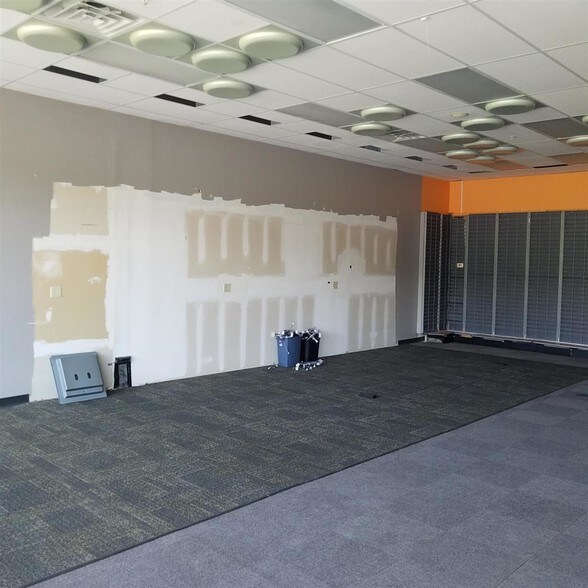 More Photos Of 1750-1780 Rosenstiel Dr, Freeport General Retail For Sale