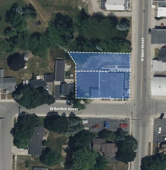 More Photos Of 101 N Main St, Black Creek Bank For Sale