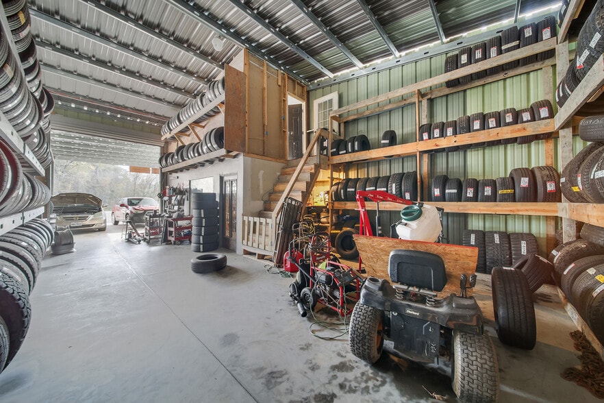 More Photos Of 22725 Lost Lake Dr, New Caney Light Distribution For Sale
