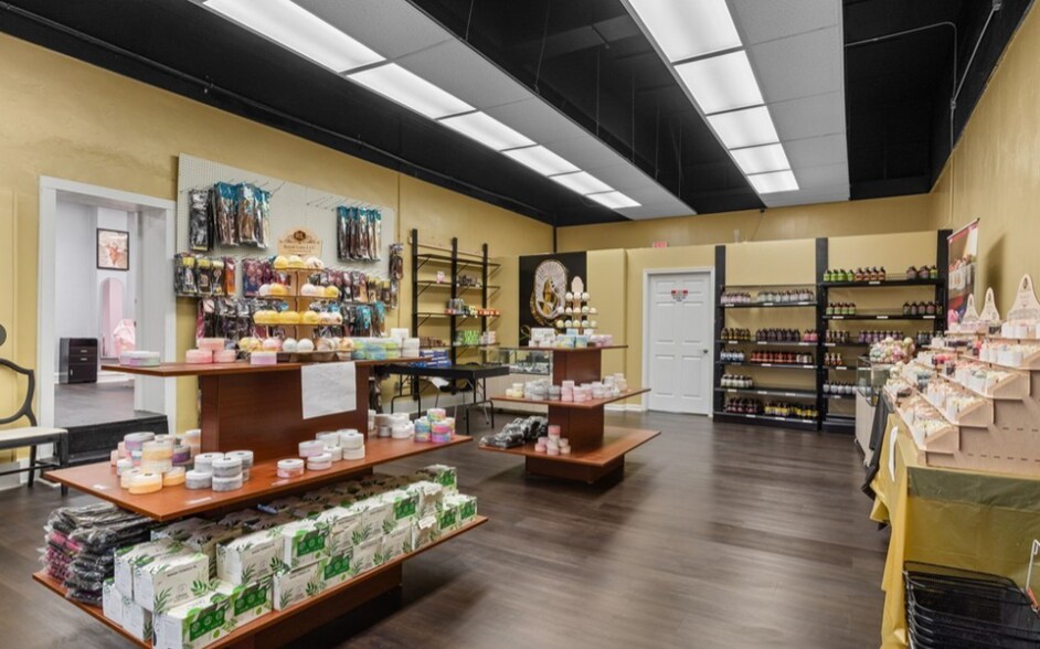 More Photos Of 214-216 E Main St, Richmond Storefront Retail Residential For Sale