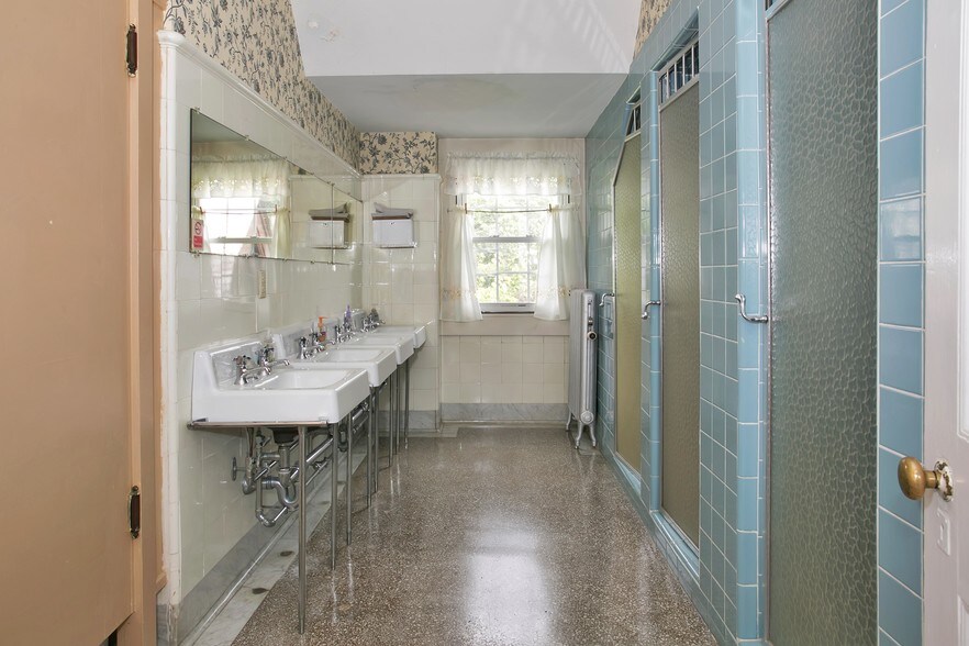 More Photos Of 150 Sister Servants Ln, Sloatsburg Lodge Meeting Hall For Sale