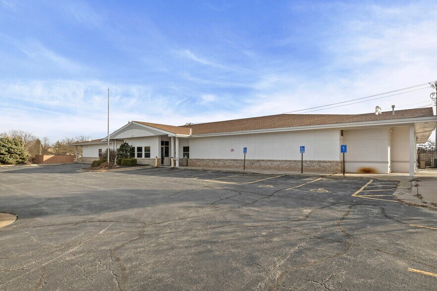 More Photos Of 4240 S Lees Summit Rd, Independence Office For Lease