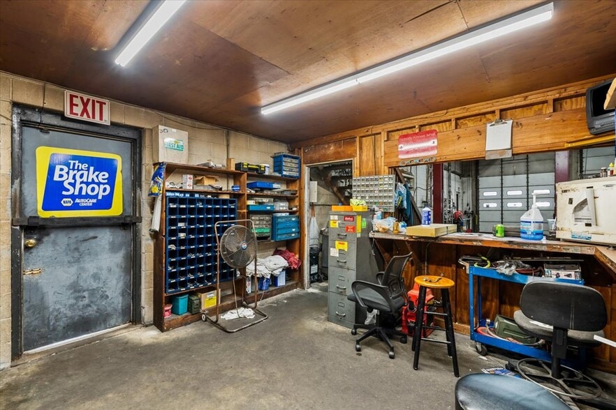 More Photos Of 2901 Randleman Rd, Greensboro Auto Repair For Sale