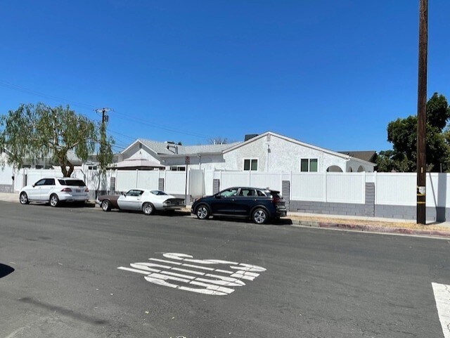 More Photos Of 10802 Crockett St, Sun Valley Apartments For Sale