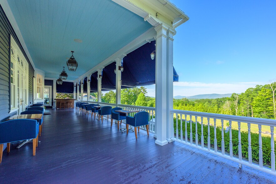 More Photos Of 2 Kemble St, Lenox Hospitality For Sale