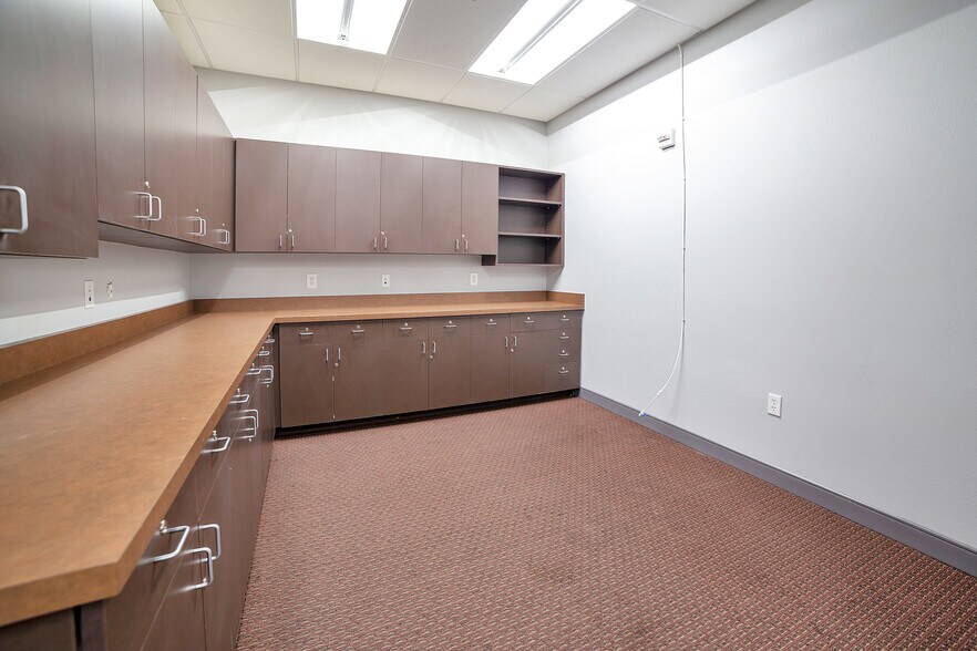 More Photos Of 6585 High St, Las Vegas Office For Lease