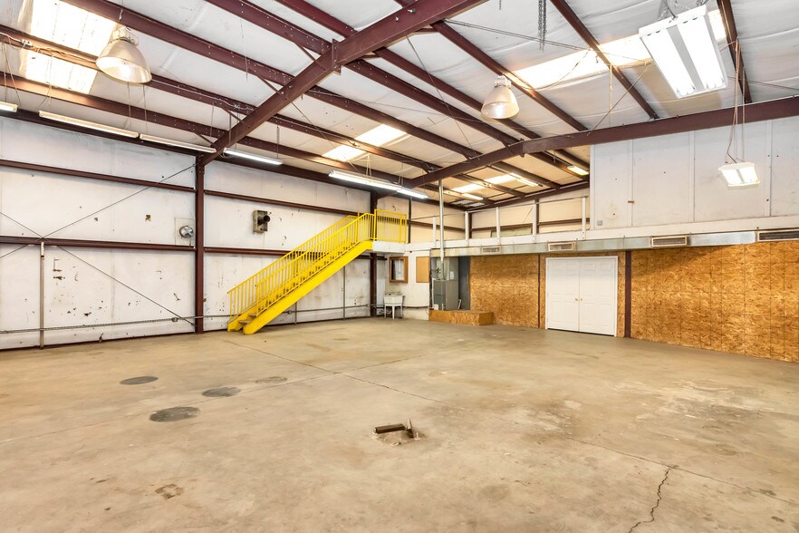 More Photos Of 24702 N 9th Ave, Phoenix Contractor Storage Yard For Sale