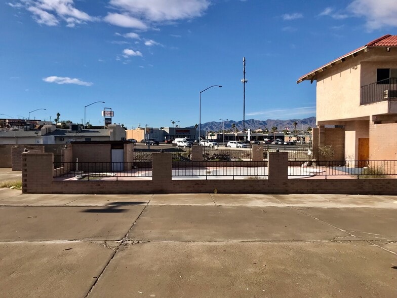 More Photos Of 1978 Highway 95, Bullhead City Hotel For Sale