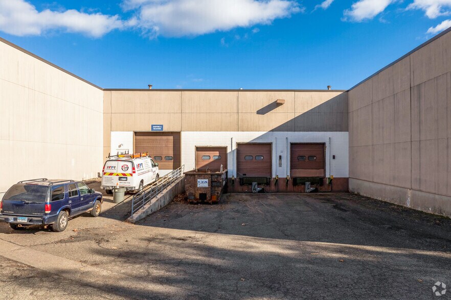 More Photos Of 151 Batson Dr, Manchester Manufacturing For Lease
