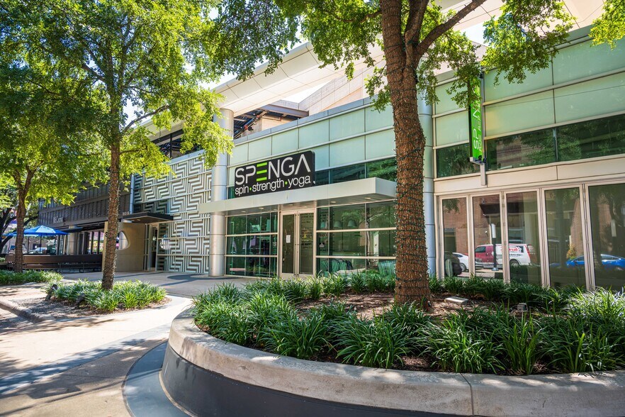 More Photos Of 3232 McKinney Ave, Dallas Office For Lease
