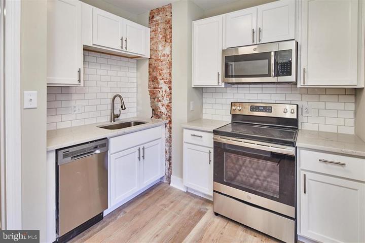 More Photos Of , Wilmington Multifamily For Sale