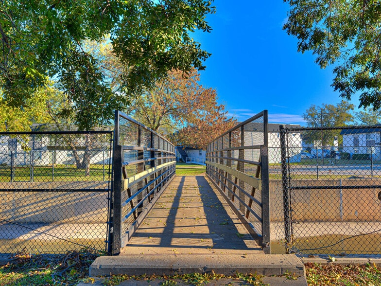 More Photos Of 139-151 N Garnett Rd, Tulsa Apartments For Sale