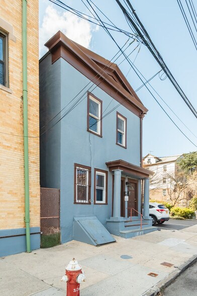 More Photos Of 540-542 N High St, Mount, Mount Vernon Apartments For Sale