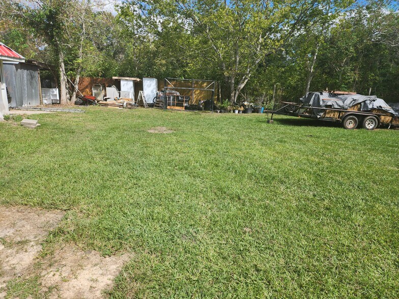 More Photos Of 9618 FM 1462 Rd, Alvin Convenience Store For Sale