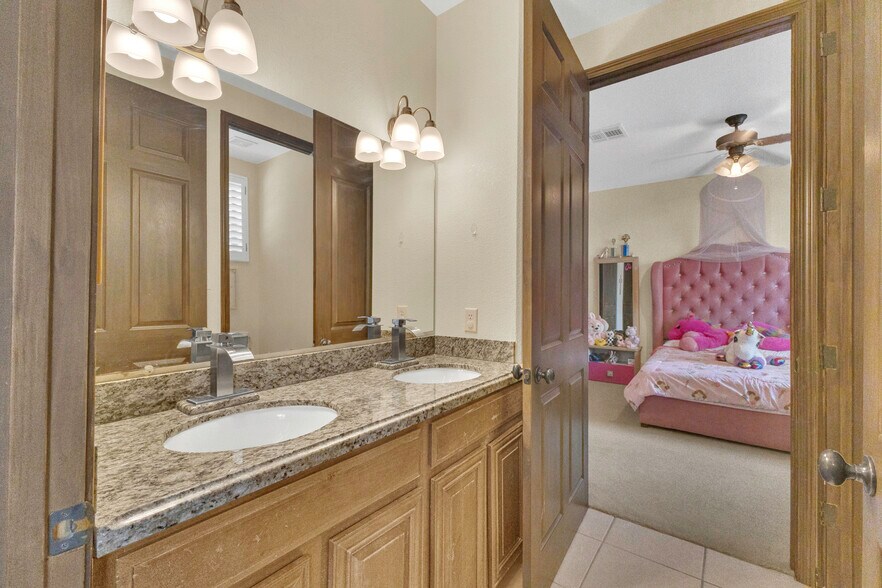 More Photos Of 636 Keagle Rd, Socorro Specialty For Sale