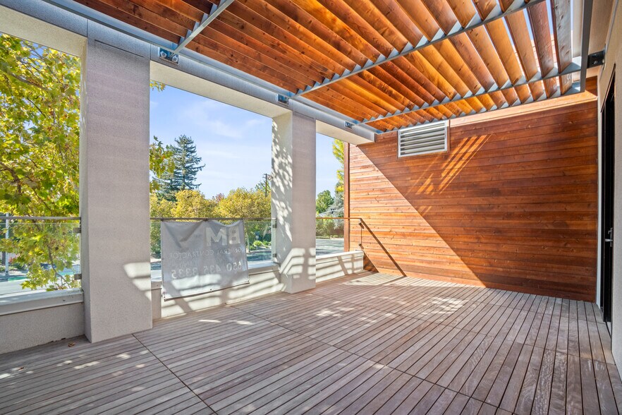 More Photos Of 4115 El Camino Real, Palo Alto Storefront Retail Office For Sale