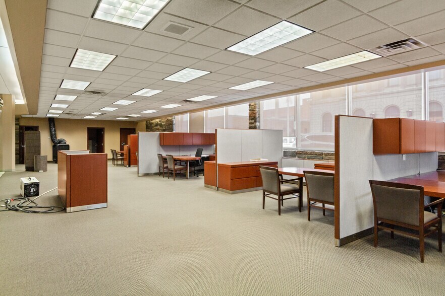 More Photos Of 17 1st Ave SW, Minot Bank For Sale