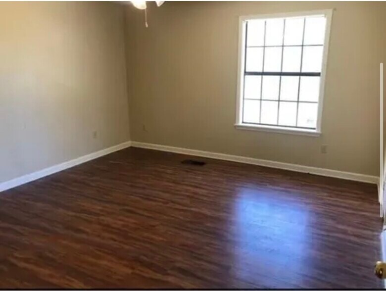 More Photos Of 101-103 Creek Bend Rd, Natchez Apartments For Sale