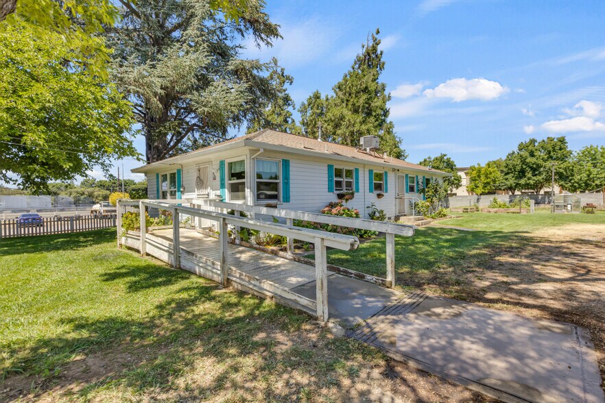 More Photos Of 9455 E Stockton Blvd, Elk Grove Specialty For Sale