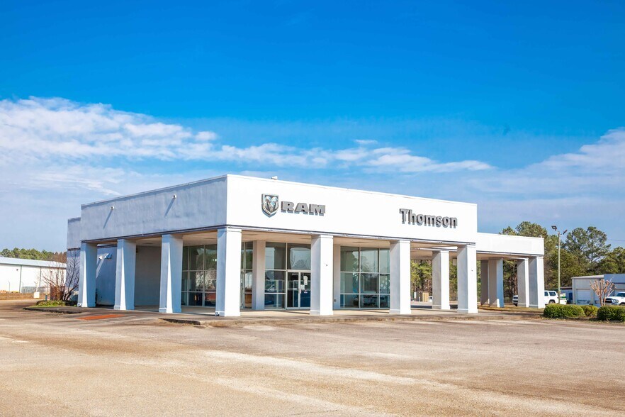 More Photos Of 2210 Washington Rd, Thomson Auto Dealership For Sale