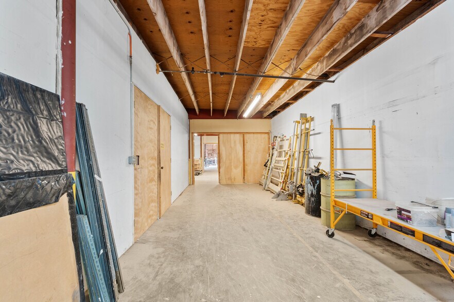 More Photos Of 491 W Rialto Ave, Rialto Manufacturing For Sale