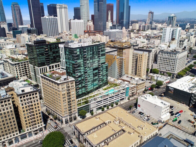 More Photos Of 755 S Spring St, Los Angeles Apartments For Lease