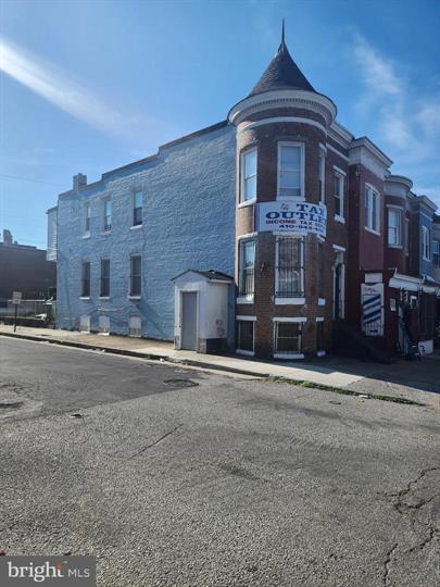 Primary Photo Of 2535 Greenmount Ave, Baltimore Office Residential For Sale