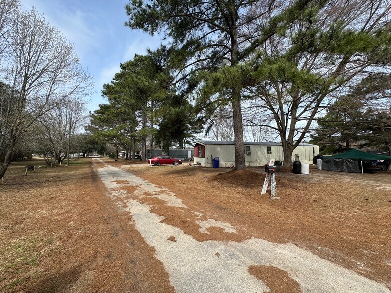 More Photos Of 1411 Seabrook School Rd, Fayetteville Manufactured Housing Mobile Home Park For Sale
