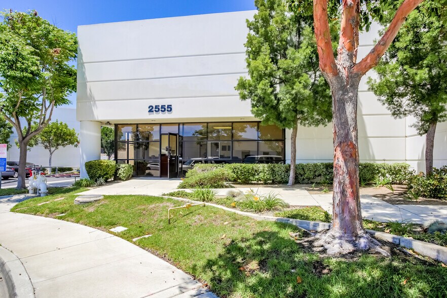 More Photos Of 2555 Jason Ct, Oceanside Manufacturing For Lease