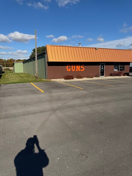 Primary Photo Of 3400 US Highway 30, Warsaw General Retail For Lease