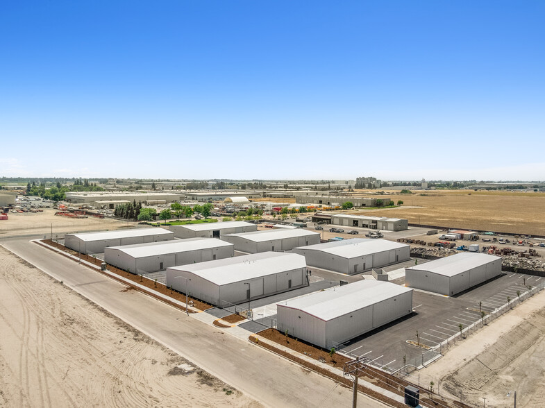 Primary Photo Of 7732 W Sunnyview Ave, Visalia Warehouse For Sale